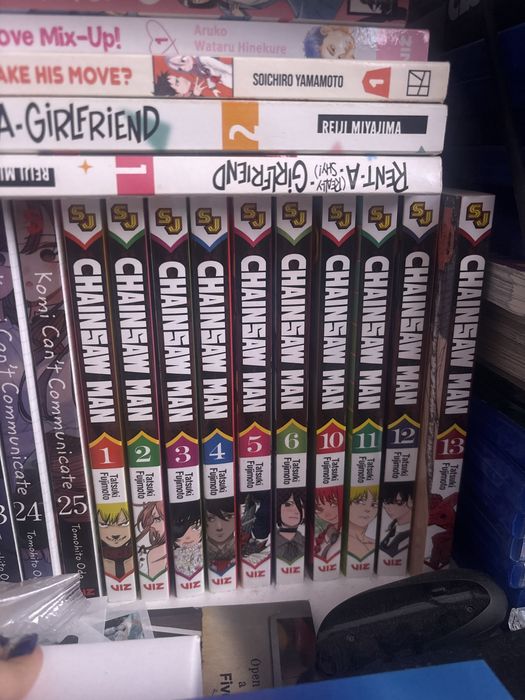 продавам Chainsaw Man манги 1-13 vol.