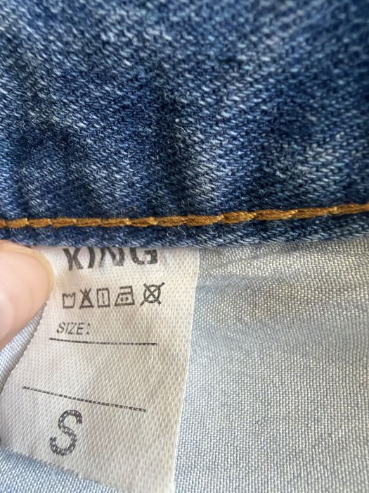 Продам джинсовые шорты