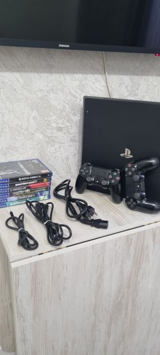 Приставка PS4 pro 1tb