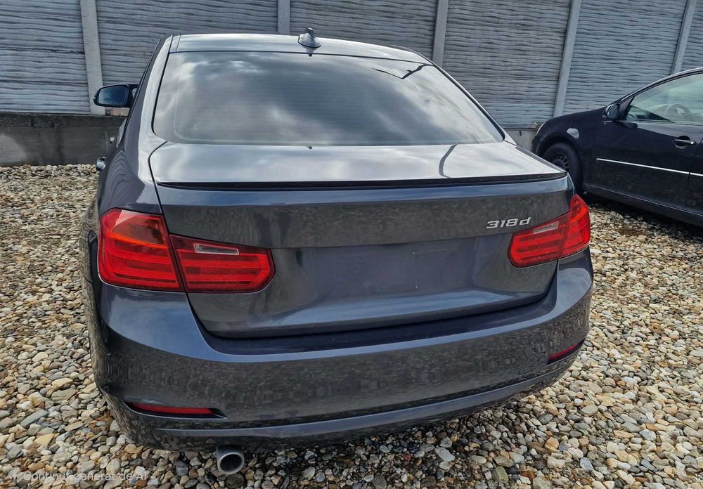 Eleron portbagaj auto BMW Seria 3 F30 F80 2012-2018 negru piano black