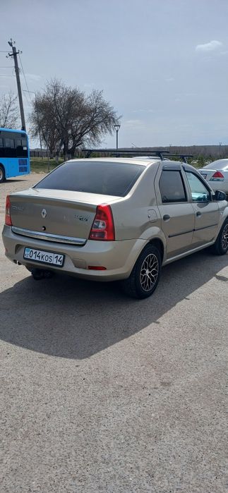 Продам рено логан 2010г