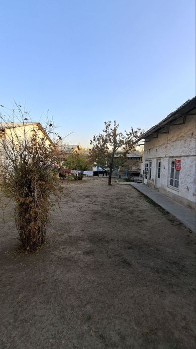 4 сотки участка-земли на улице Циолковской. Под застройку.