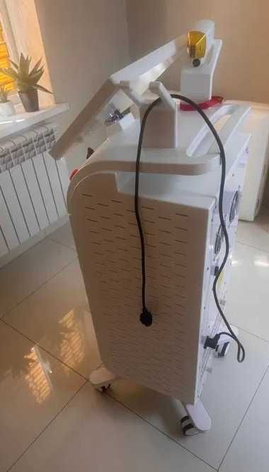Aparat pentru epilare cu laser dioda 3 unde