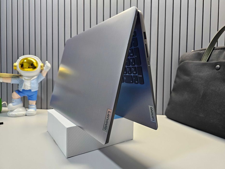 ПРОДАМ Lenovo 15ADA6 Офисный Ноутбук AMD 3020e/8GB/256SSD/15.6"iPSFHD