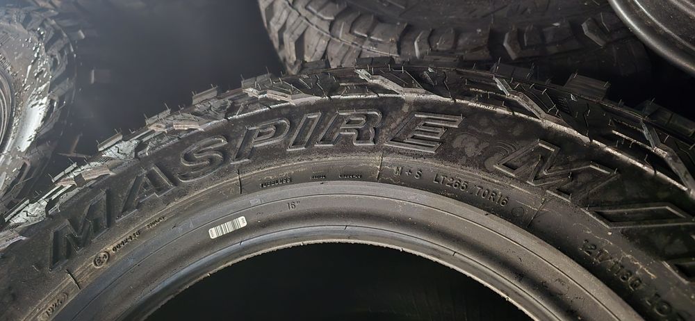 Гуми 235 75 15, 245 75 16 /265 75 16 /235 85 16/ 31 10.5 15 /225 75 16