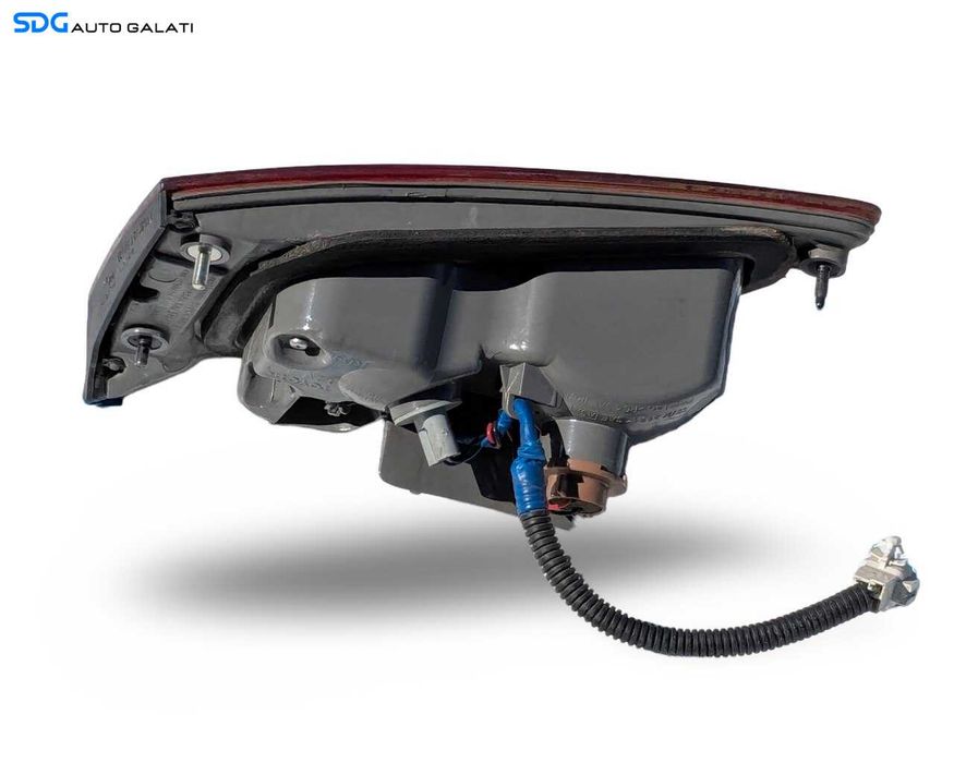 Stop Lampa Tripla Stanga de pe Capota Portbagaj Lexus IS IS220 2005 - 2013 [LR4303]