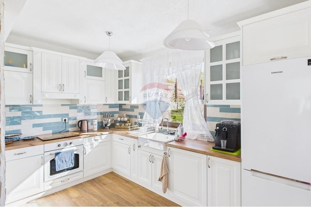 Къща на село близо до гр.Сандански