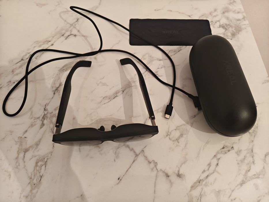 Очки дополненной реальности Xreal Air 2 Pro