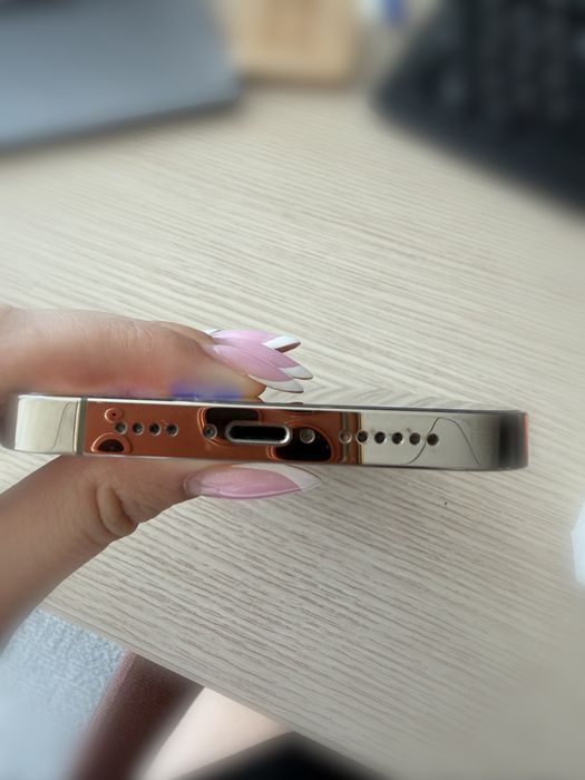 iPhone 14 Pro Max, 256 GB, цвят Gold.