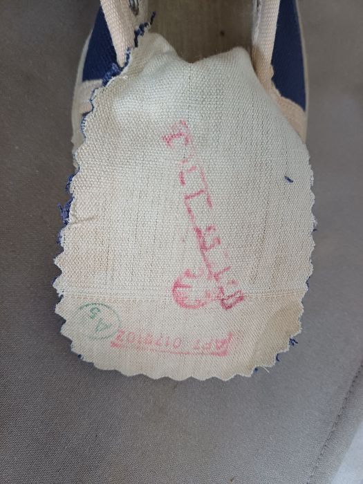 Bascheti, teniși noi nouți din perioada comunista