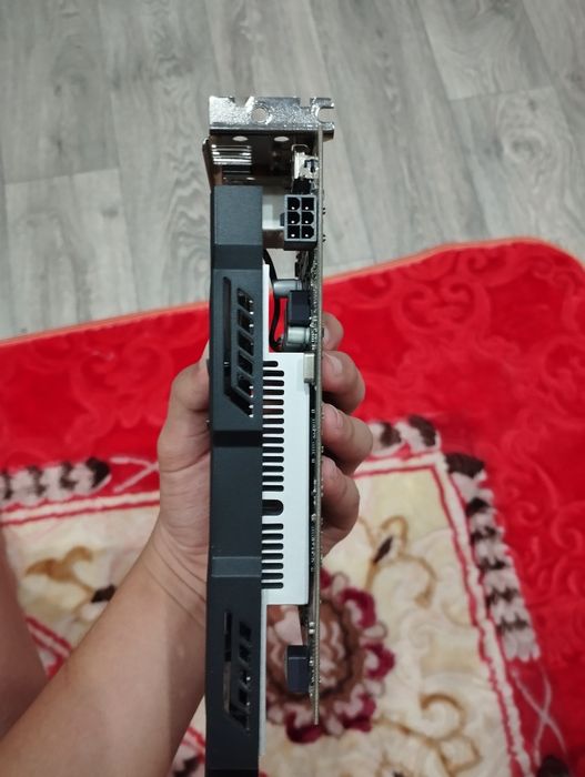 Продам видеокарту GTX 750 TI