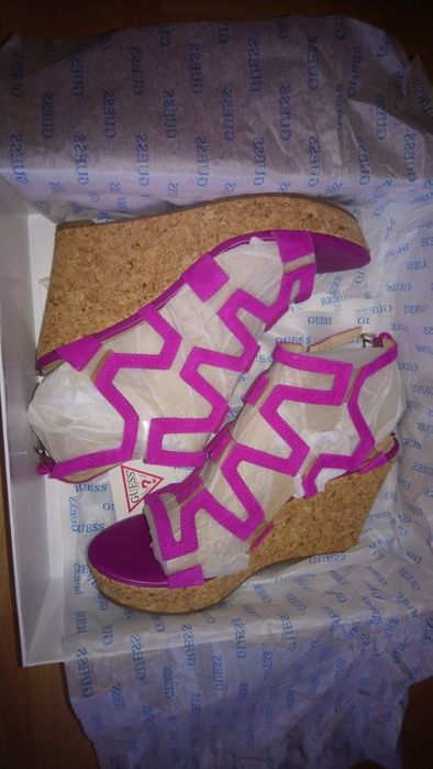 Sandale Guess dama produs nou 38 fuxia