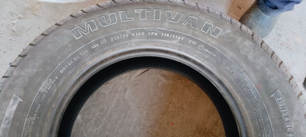 Продается шины 215/75R16