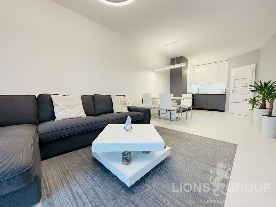 Продава се Тристаен апартамент в Варна, Бриз - 110 кв.м за 1716 €/кв.м - Снимка #1