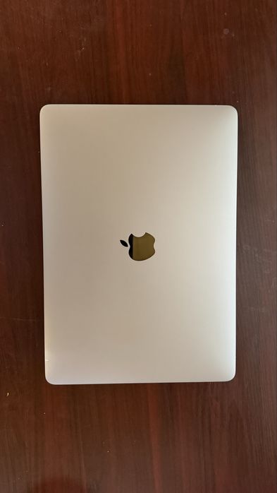 Продам macbook pro 2017 sotiladi