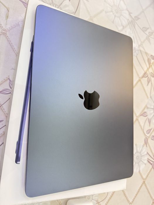 Macbook air m2 midnight
