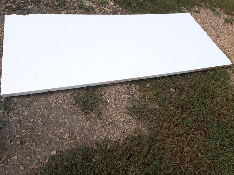 Пенопласт. Отличный утеплитель.