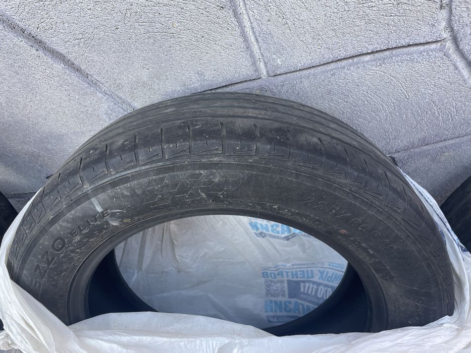 225/60/18 шины продам