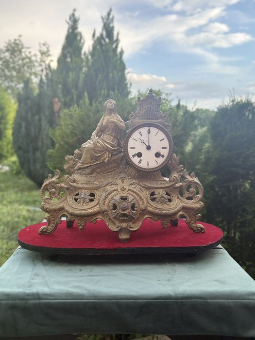 Продават се Старинни