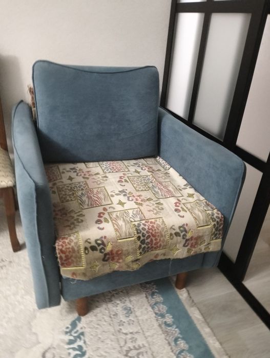 Продам Диваны 3+2+1