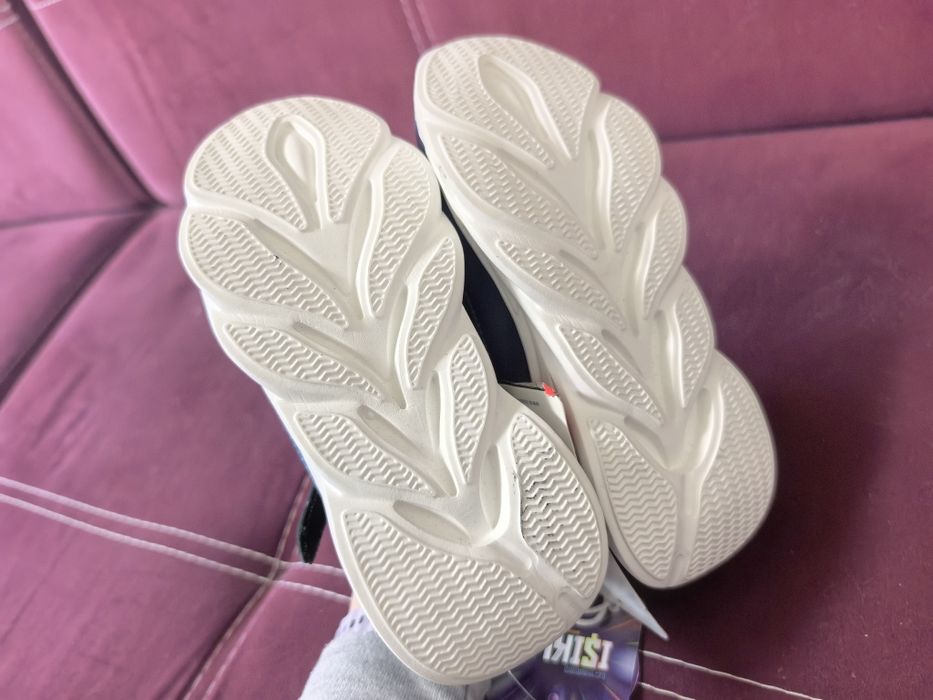 Нови светещи детски боти