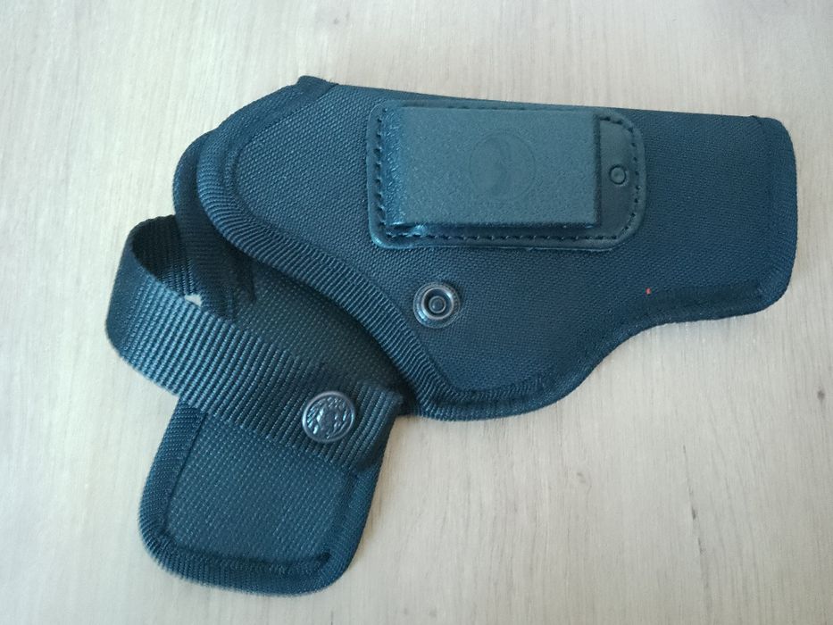 Унервесален кобур става за Глок 17 или Глок 19