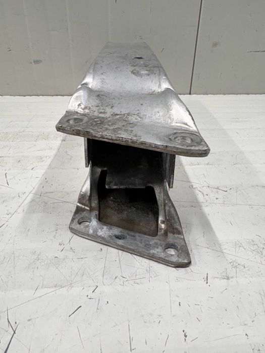 Десен буфер алуминиева греда БМВ Х1 Ф48 Х2 Ф39 МИНИ Ф60