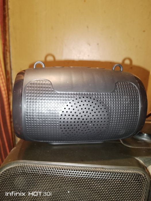 Колонка Bluetooth