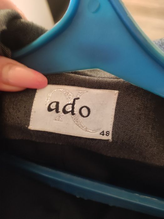 Продам брючный костюм