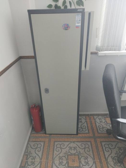 Продам шкаф металлический. Сейф