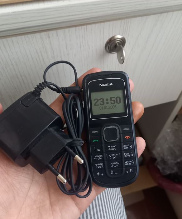 Nokia 1202 Uz imedan O'tgan