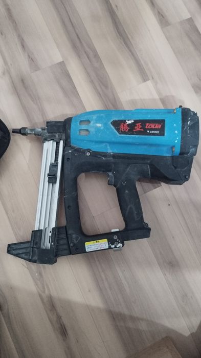 Газовый пистолет тоя