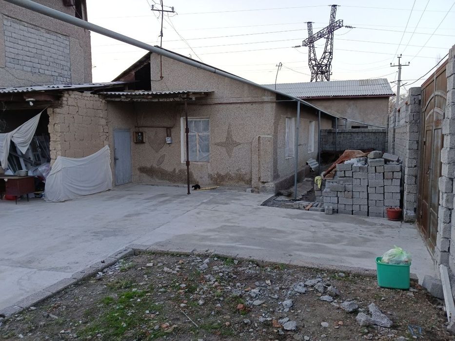 Продается большой участок в чирчике!