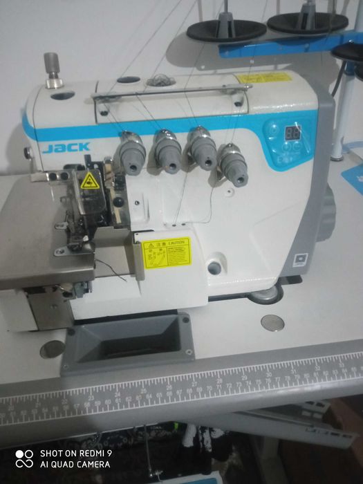 JACK tikuv mashinasi