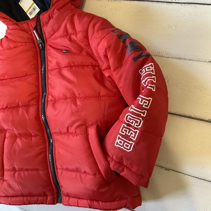 Детская куртка Hilfiger. 7-8 лет.