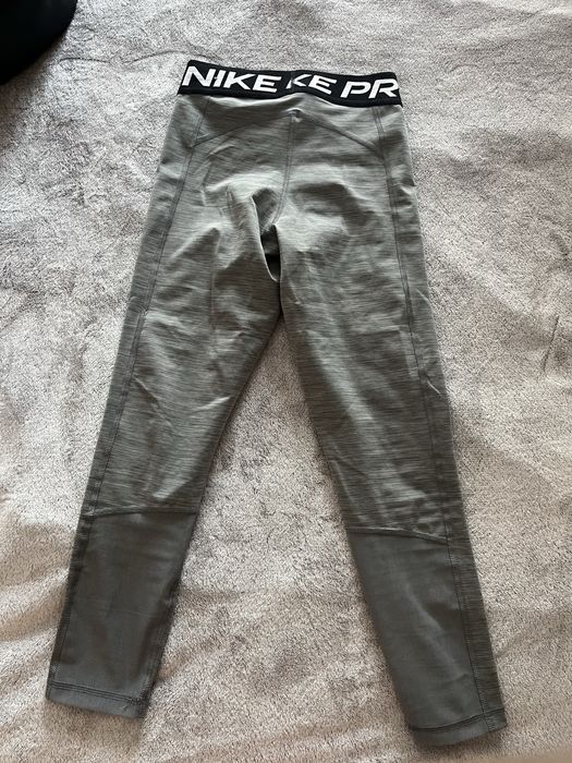 Nike  дамски спортен клин