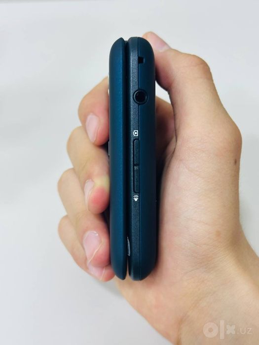 Продаётся Samsung gusto 3