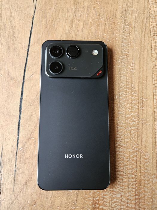 Vând telefon Honor WIN RT Nou