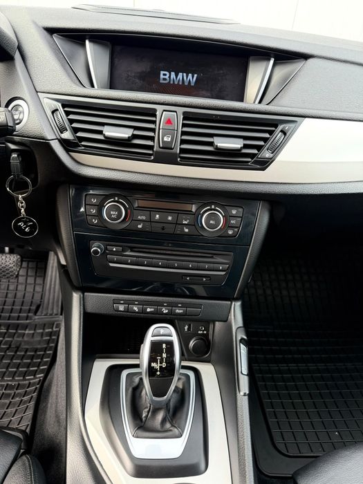 Bmw x1 facelift 2013 automat / xline
