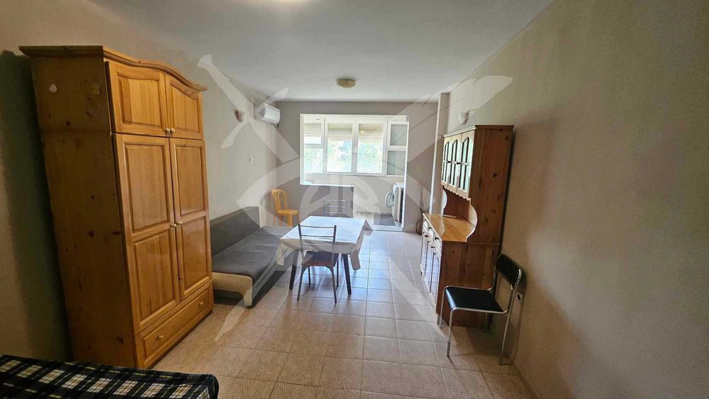 Дава се под наем Едностаен апартамент в Варна, Център - 40 кв.м за 325 € - Снимка #5