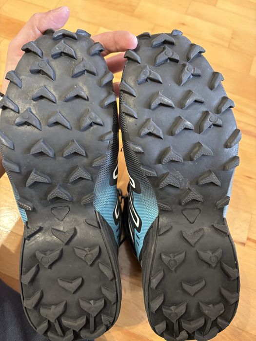 Продавам туристически обувки Panter