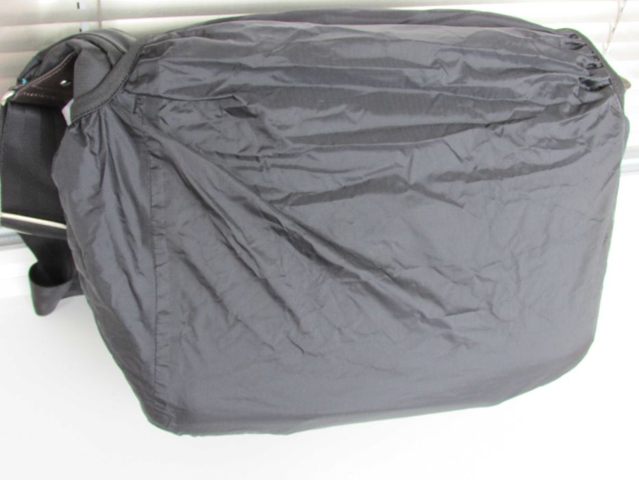 Чанта за фотоапарат Think Tank Lily Deanne Mezzo