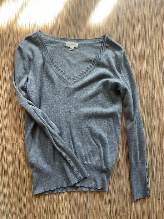 Отдам беслатно вещи на девочку подростка