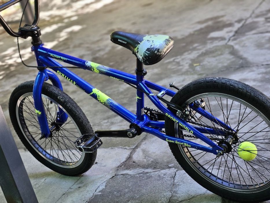 Продается трюковой велосипед BMX ,в отличном состоянии.