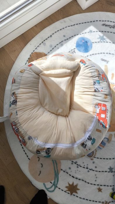 Бебешки барбарон /  пуф за сядане