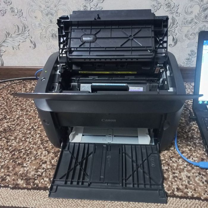 Продаю принтер canon6000b