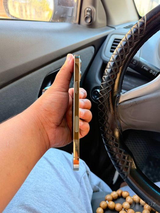 Iphone 12 pro max gold ideal