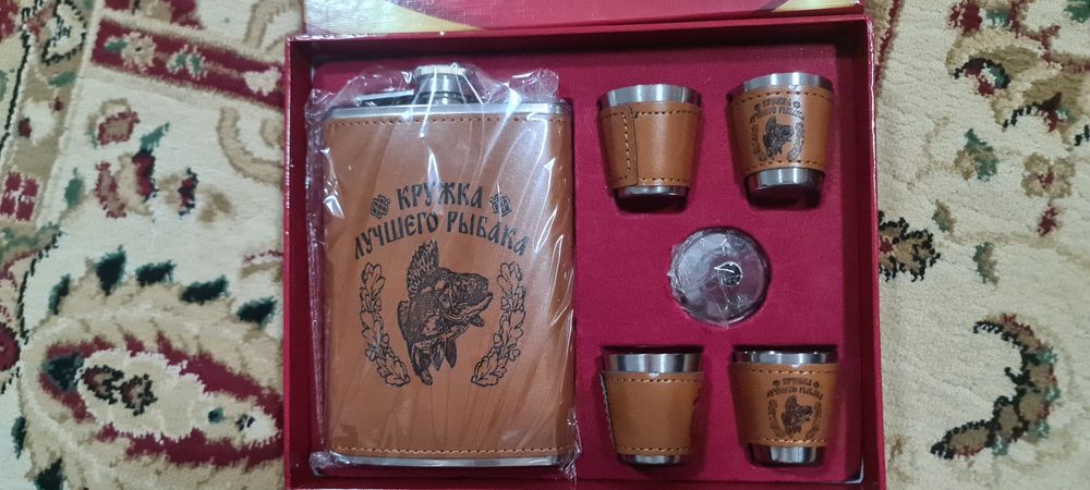 Продам подарочный набор для рыбака