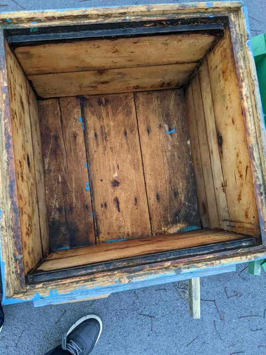 Кошери за пчели 50 евро за 1 бр. и Центрофуга за мед