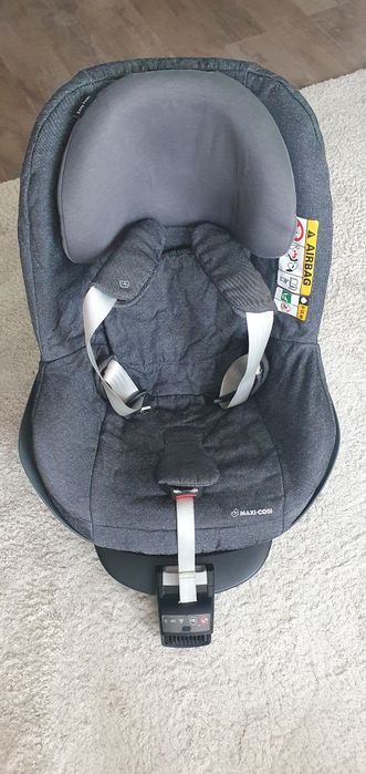 Scaun auto Maxi Cosi 2WayPearl cu baza Isofix Maxi Cosi 2WayFix + husa